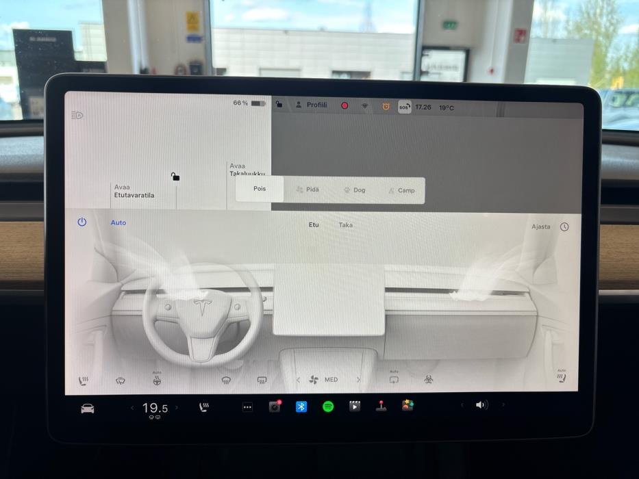 TESLA Model Y 2022