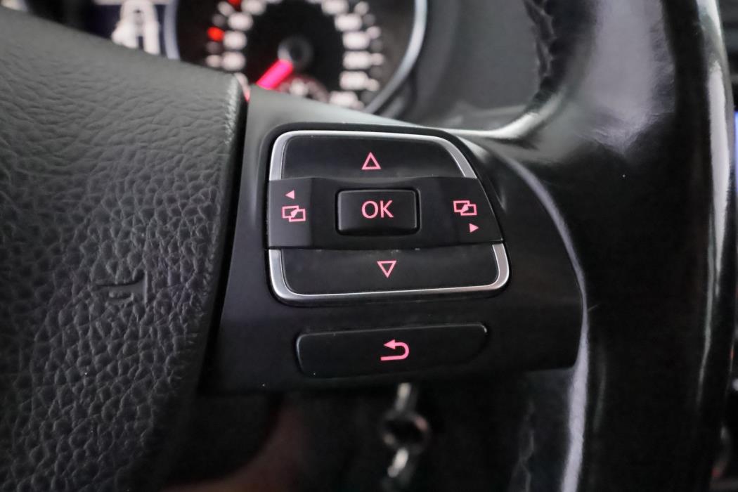 VOLKSWAGEN Golf 2010