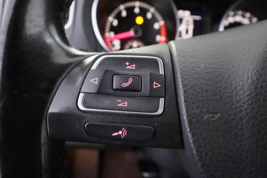 VOLKSWAGEN Golf 2010