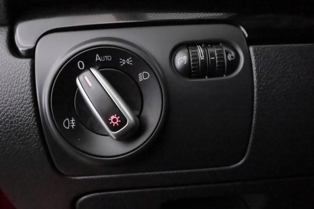 VOLKSWAGEN Golf 2010