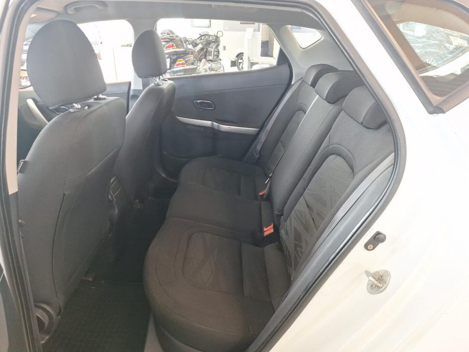 KIA cee'd 2013