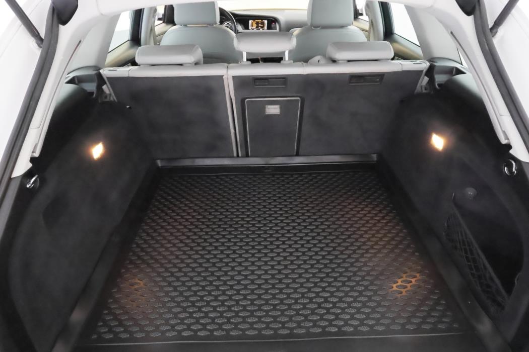 AUDI A4 allroad quattro 2012