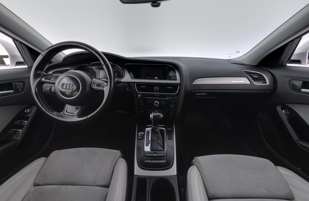 AUDI A4 allroad quattro 2012