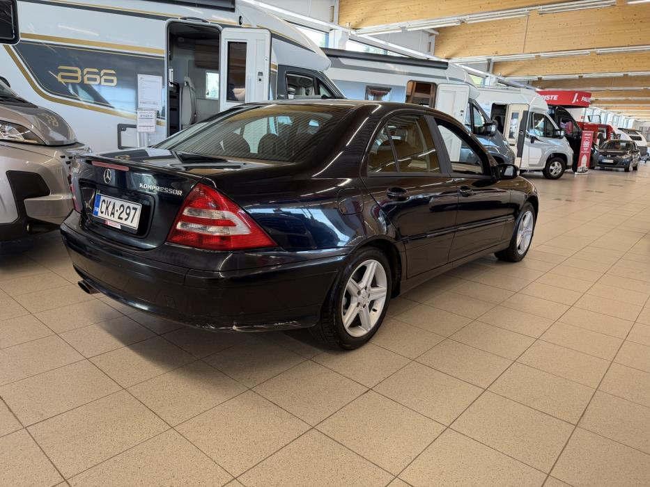 MERCEDES-BENZ C 2006
