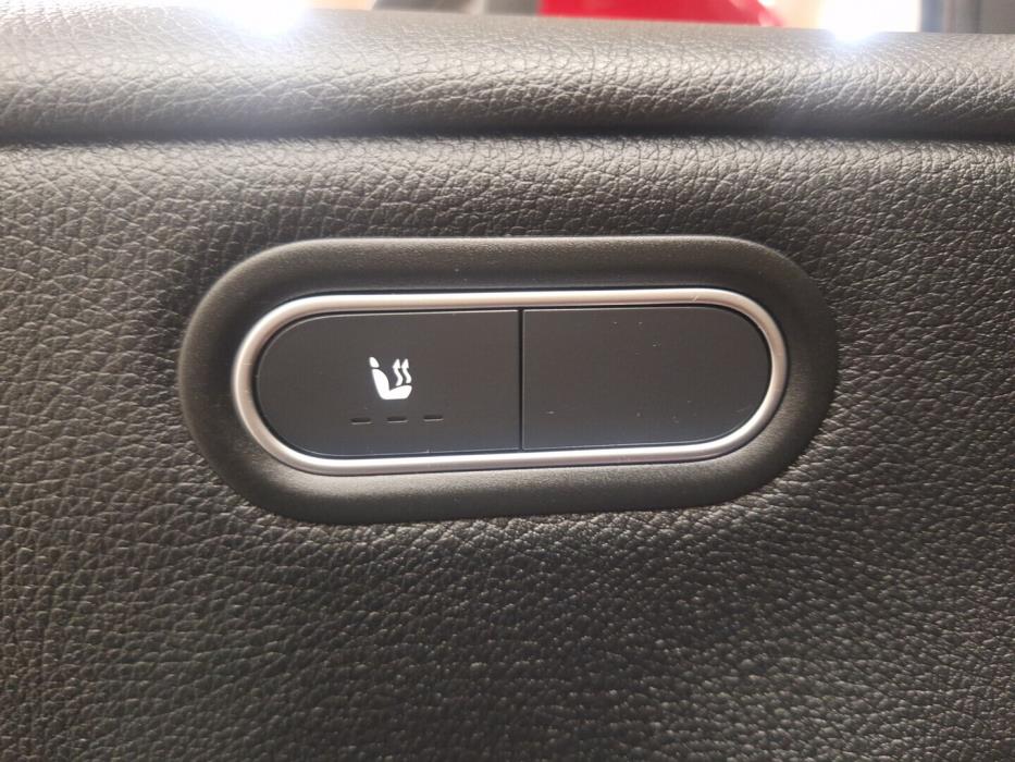 MERCEDES-BENZ A 2019