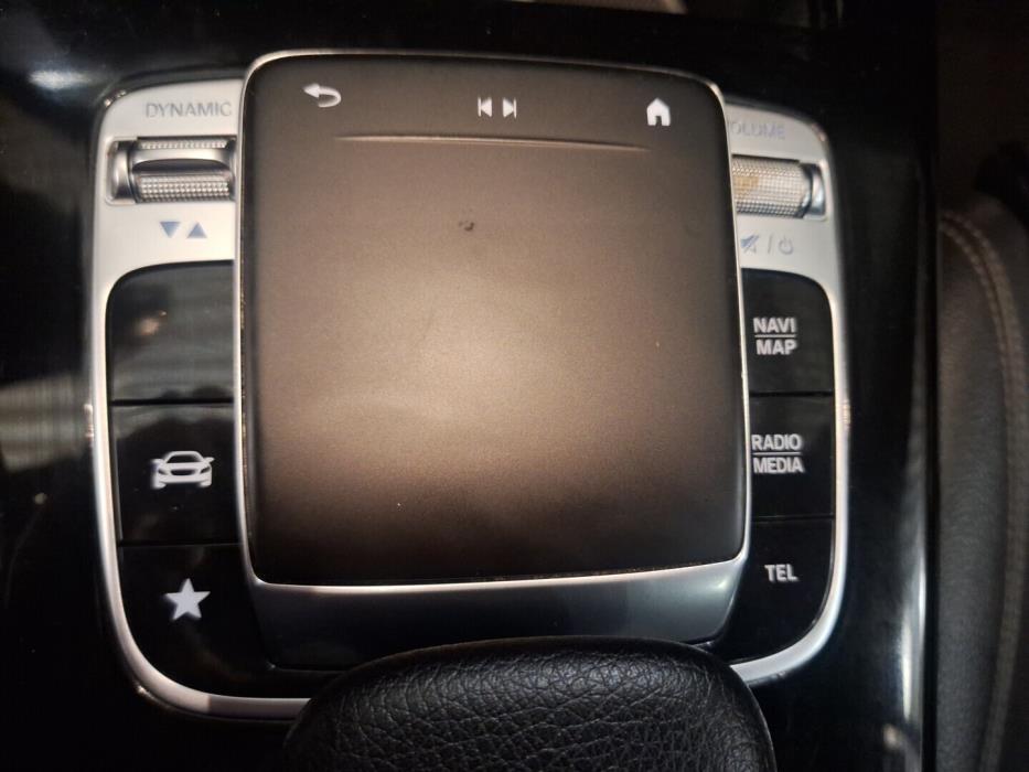 MERCEDES-BENZ A 2019