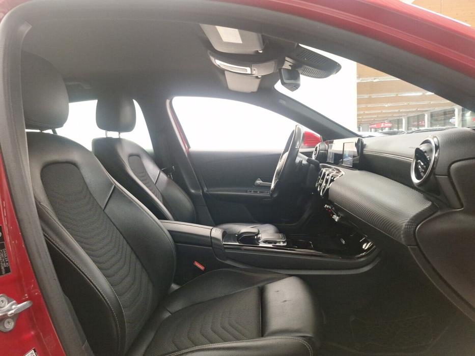 MERCEDES-BENZ A 2019