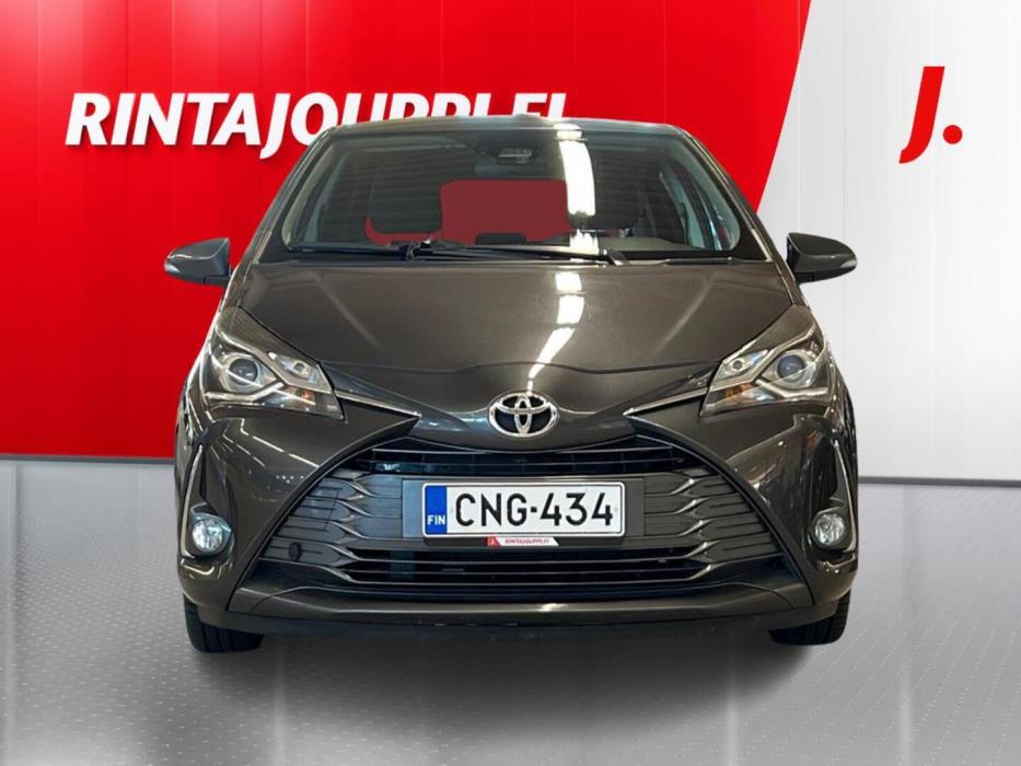 TOYOTA Yaris 2019