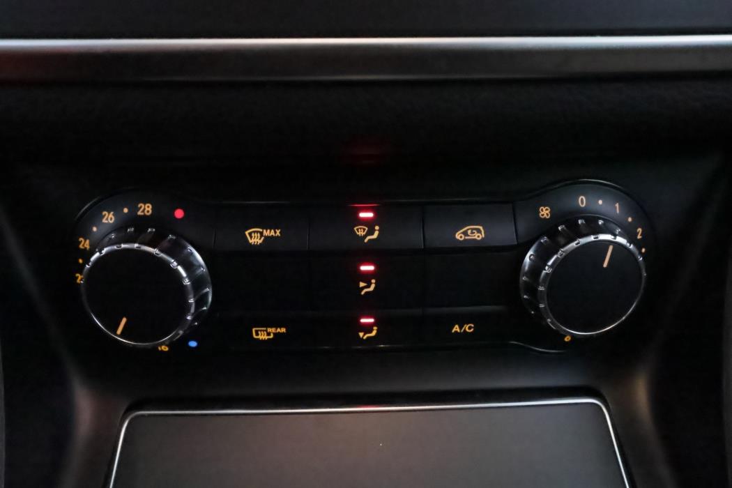 MERCEDES-BENZ CLA 2017