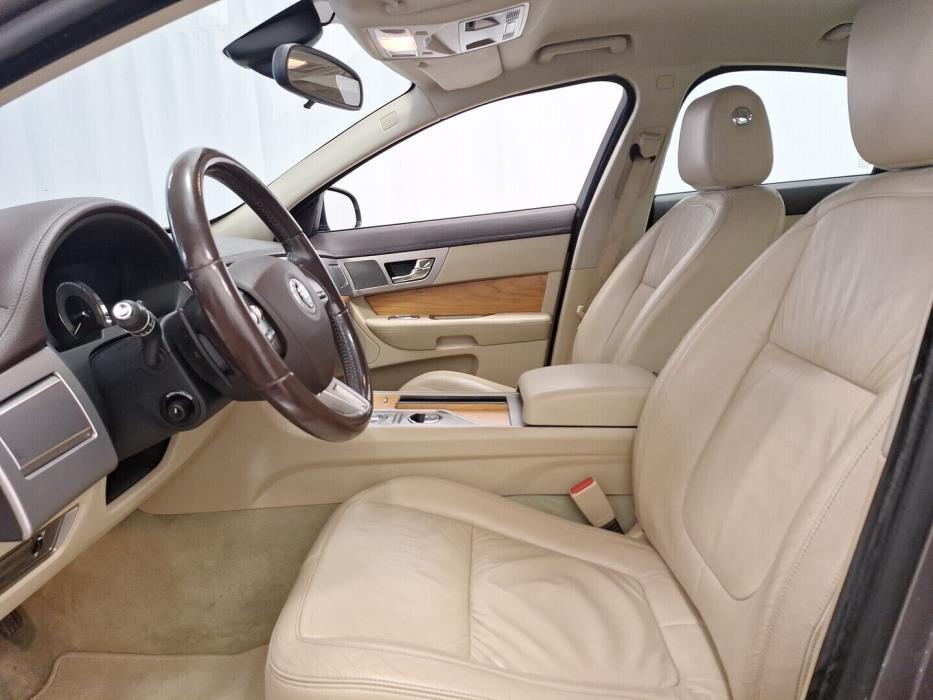 JAGUAR XF 2009