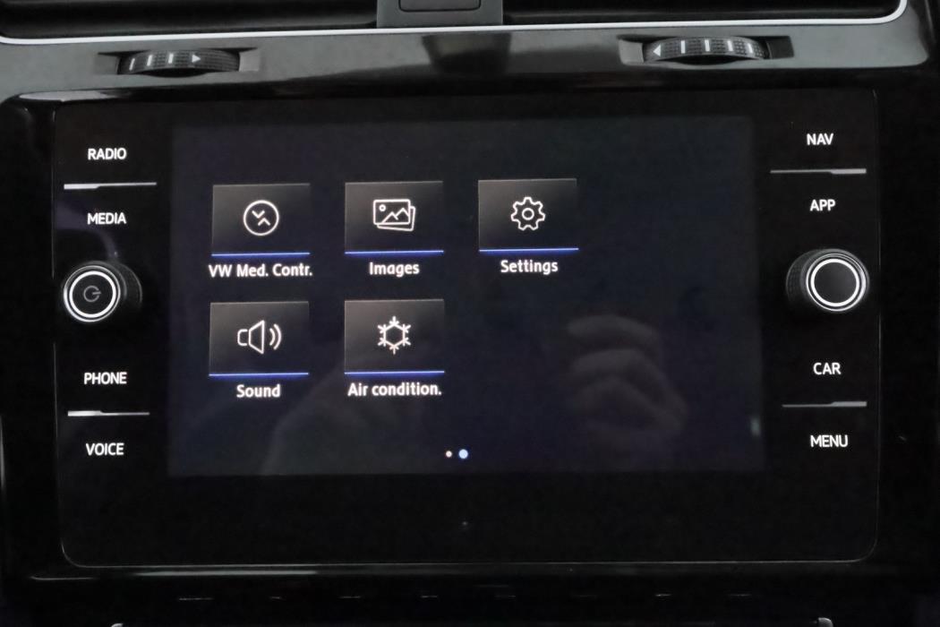 VOLKSWAGEN Golf 2019