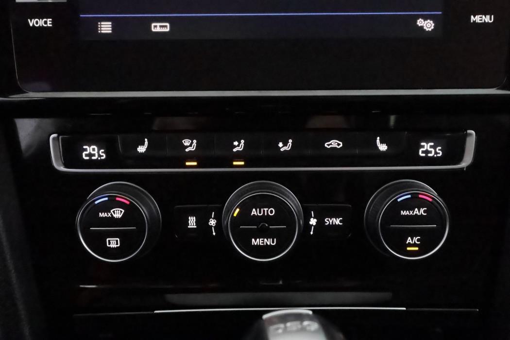 VOLKSWAGEN Golf 2019