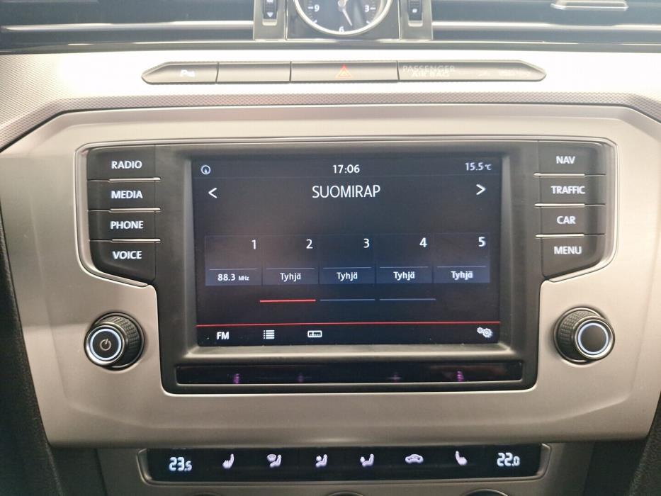 VOLKSWAGEN Passat 2016