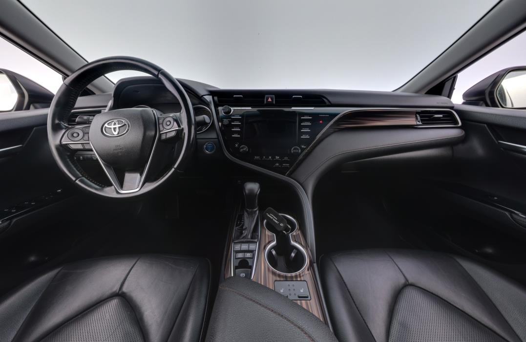 TOYOTA Camry 2019