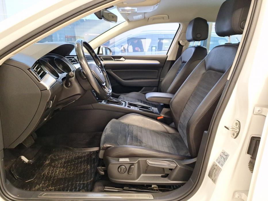 VOLKSWAGEN Passat 2016