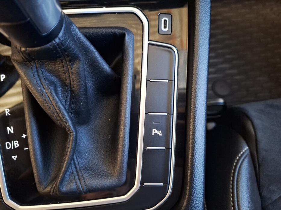 VOLKSWAGEN Passat 2020