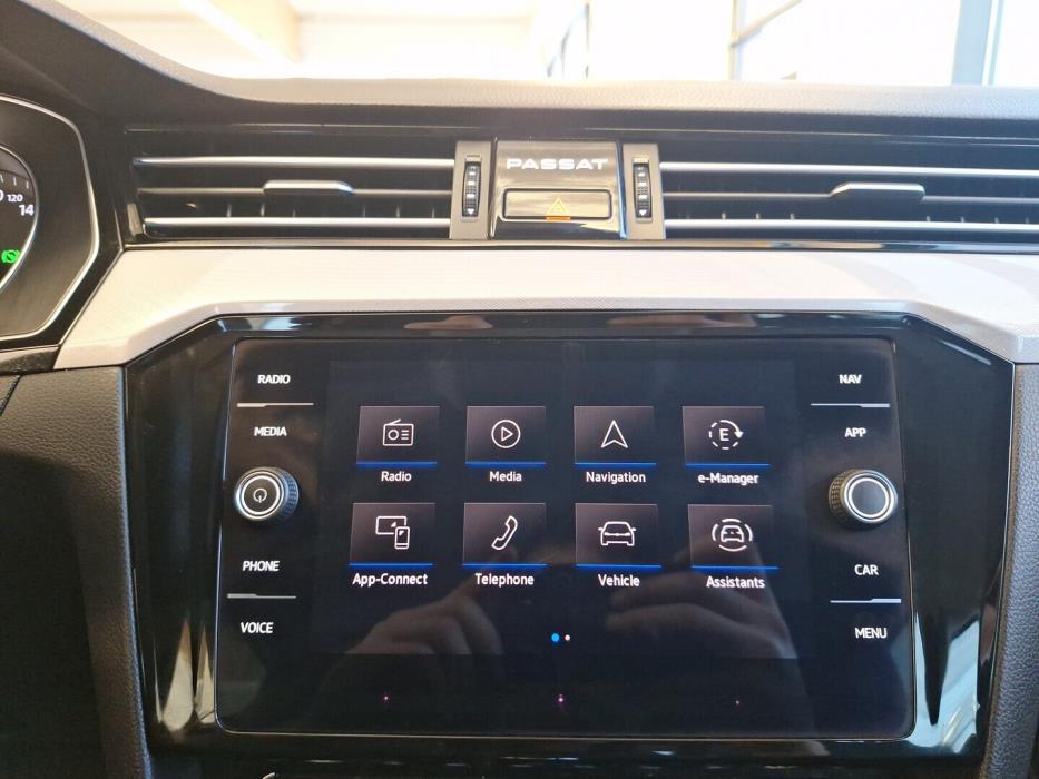 VOLKSWAGEN Passat 2020