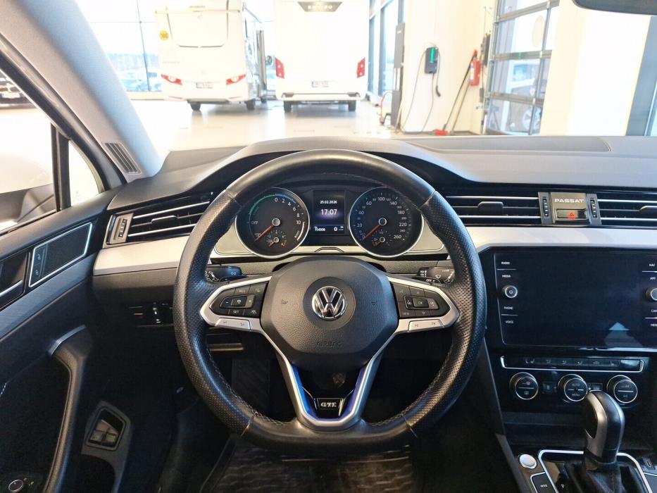 VOLKSWAGEN Passat 2020