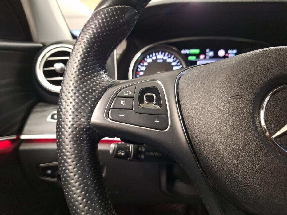 MERCEDES-BENZ E 2018