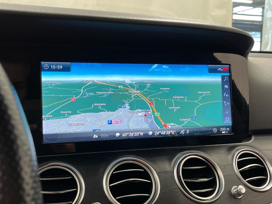 MERCEDES-BENZ E 2018