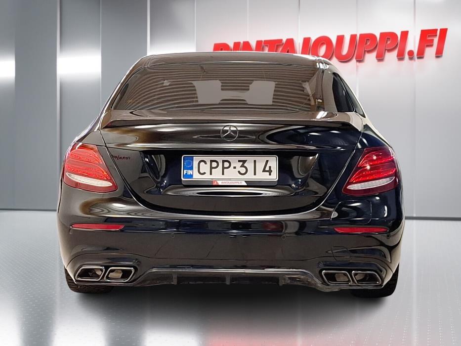 MERCEDES-BENZ E 2018