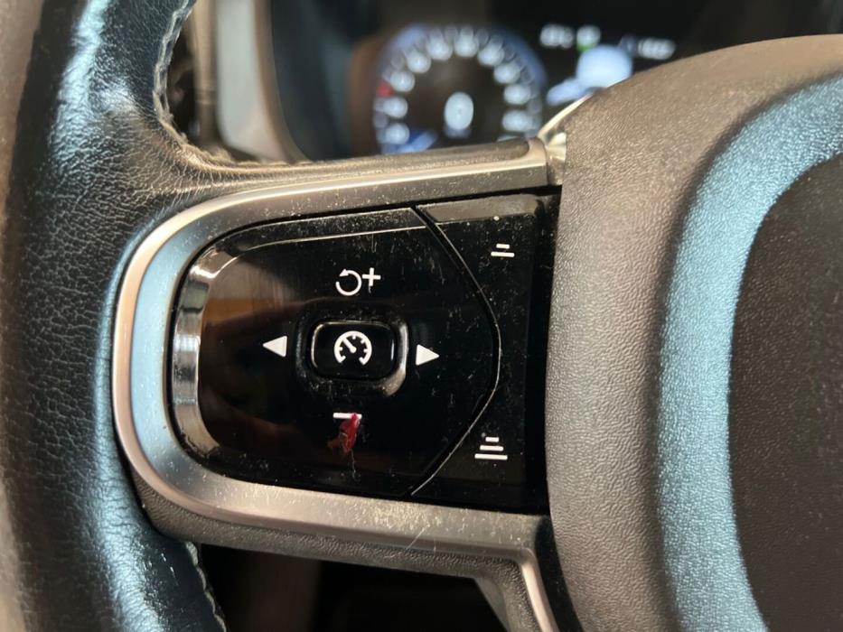 VOLVO XC60 2019
