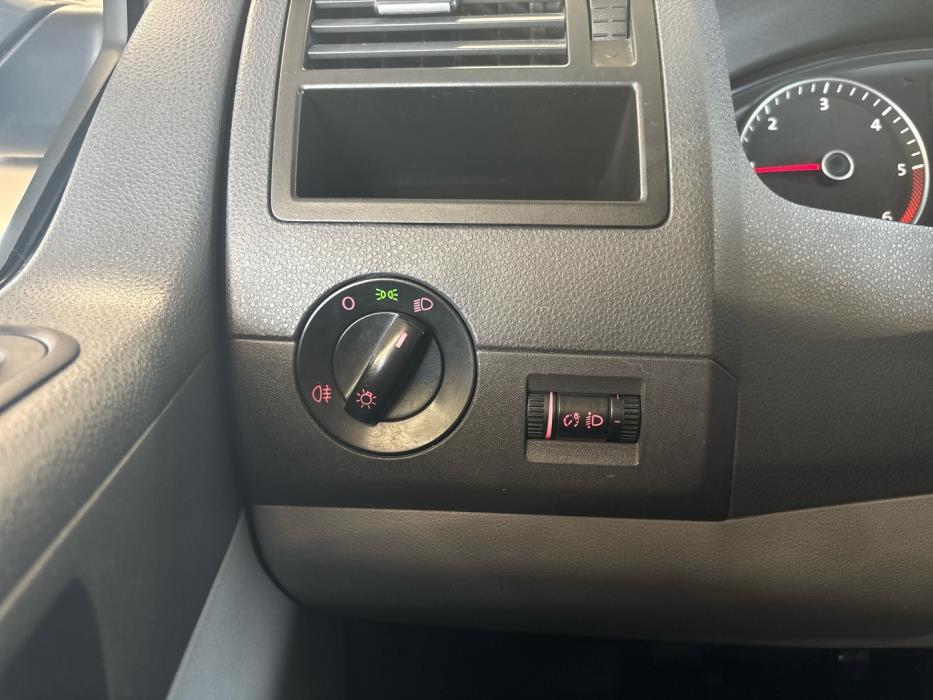 VOLKSWAGEN Transporter 2010