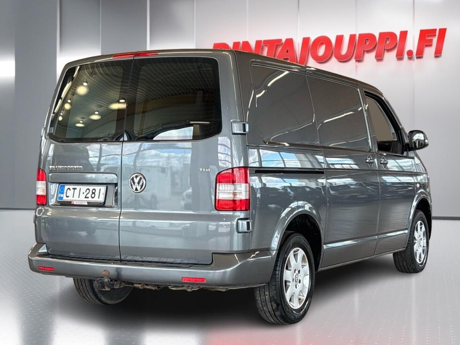 VOLKSWAGEN Transporter 2010