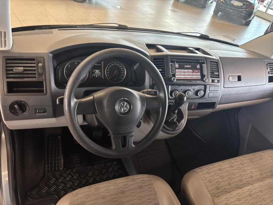 VOLKSWAGEN Transporter 2010