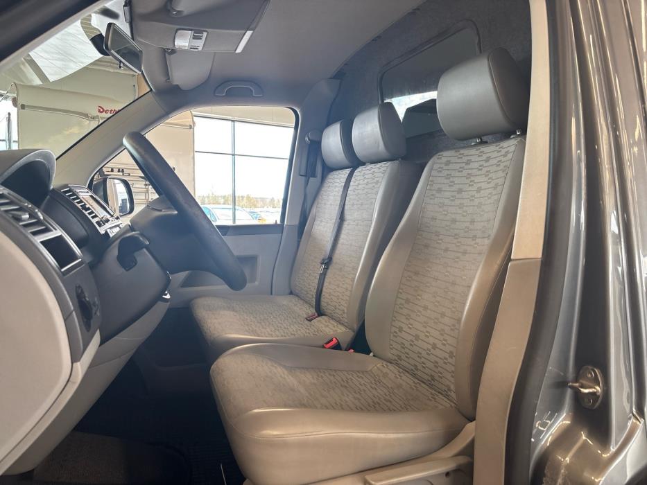 VOLKSWAGEN Transporter 2010