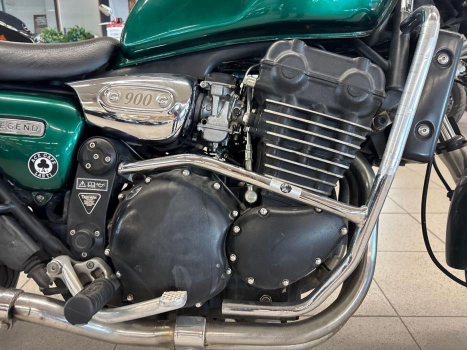 TRIUMPH LEGEND 1999