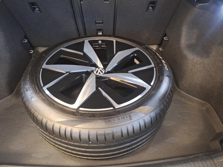 VOLKSWAGEN ID.4 2023