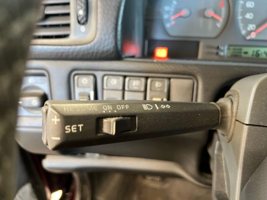 VOLVO C70 1999