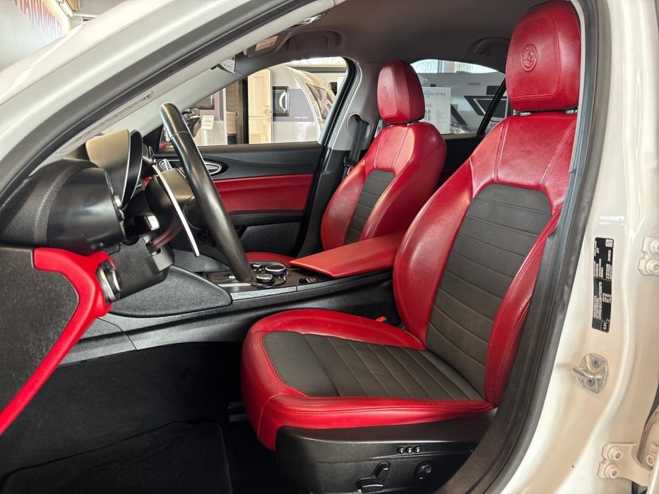 ALFA ROMEO Giulia 2017