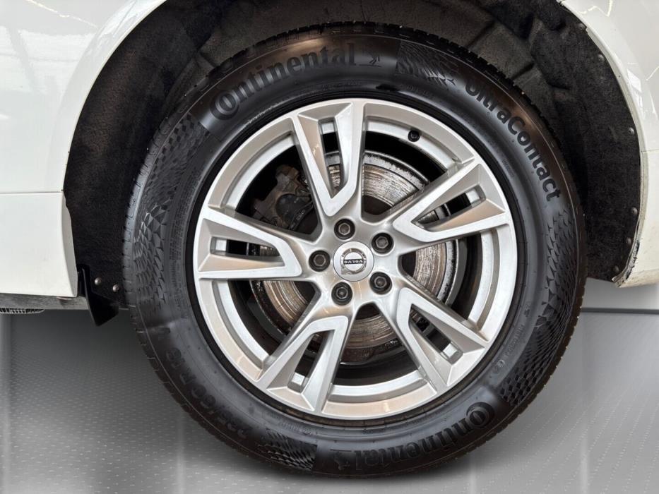 VOLVO XC60 2018