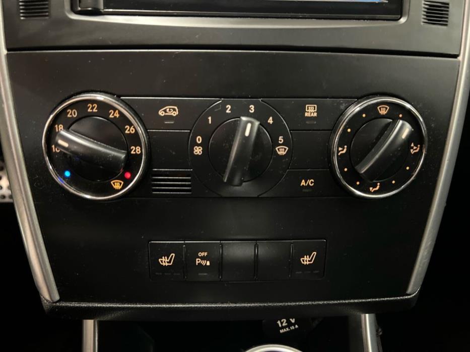 MERCEDES-BENZ B 2011