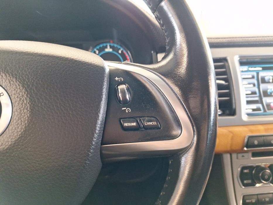 JAGUAR XF 2012