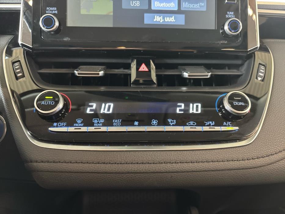 TOYOTA Corolla 2022