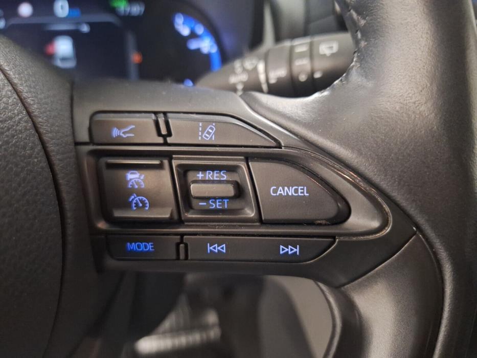 TOYOTA Yaris Cross 2022