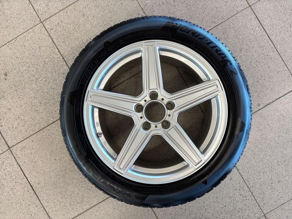 MERCEDES-BENZ A 2020