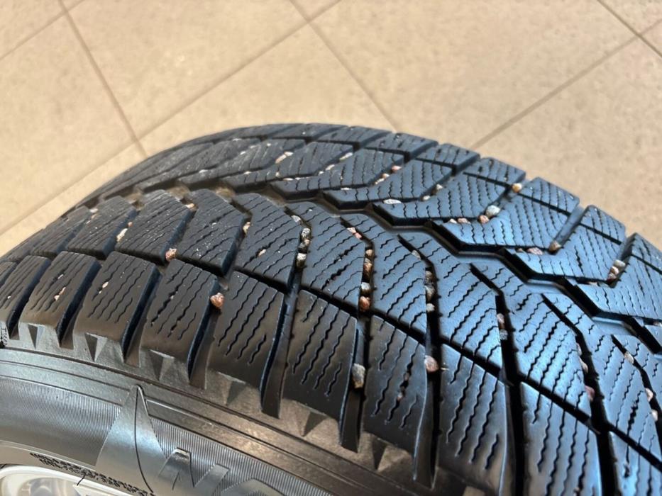MERCEDES-BENZ A 2020