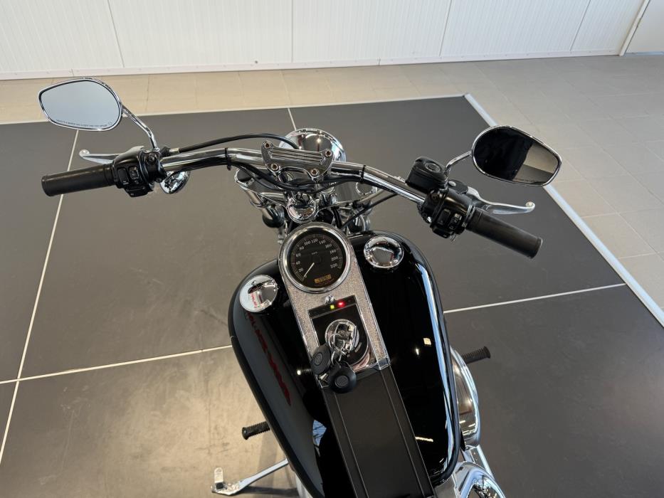 HARLEY-DAVIDSON SOFTAIL 2005