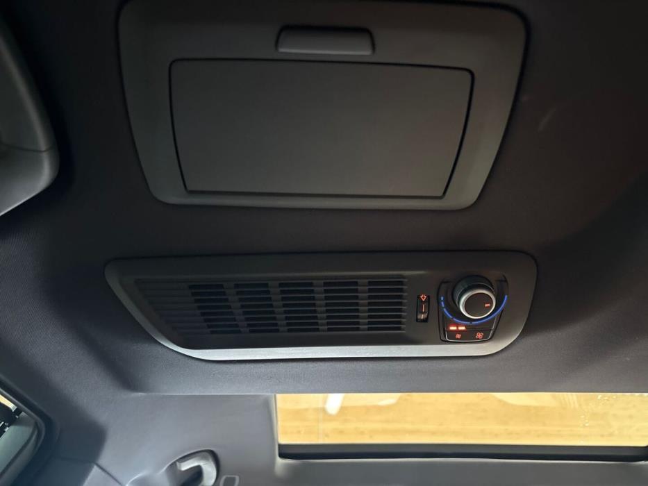 BMW 750 2009