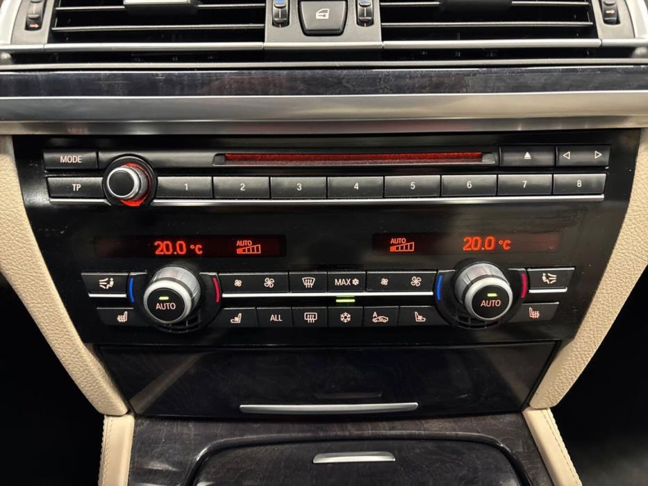 BMW 750 2009