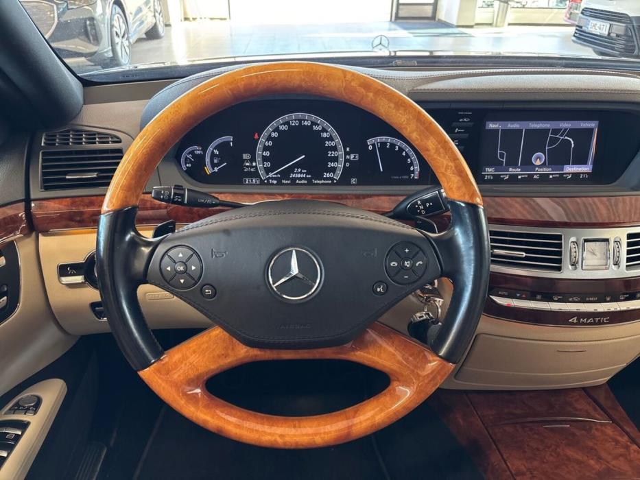 MERCEDES-BENZ S 2009