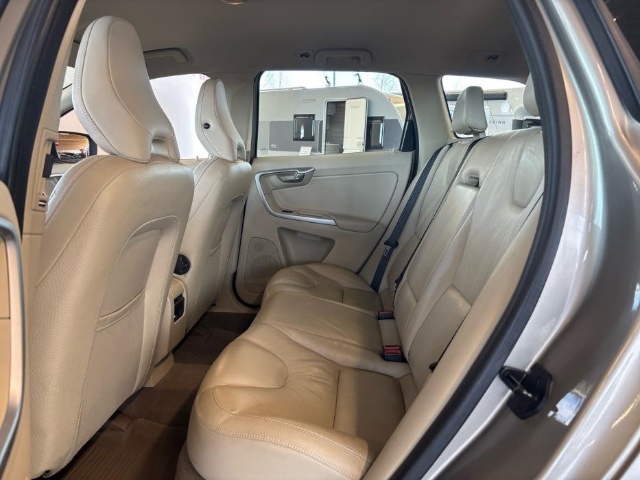 VOLVO XC60 2010