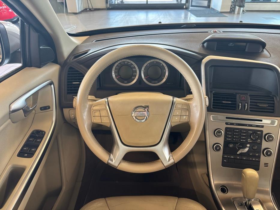 VOLVO XC60 2010