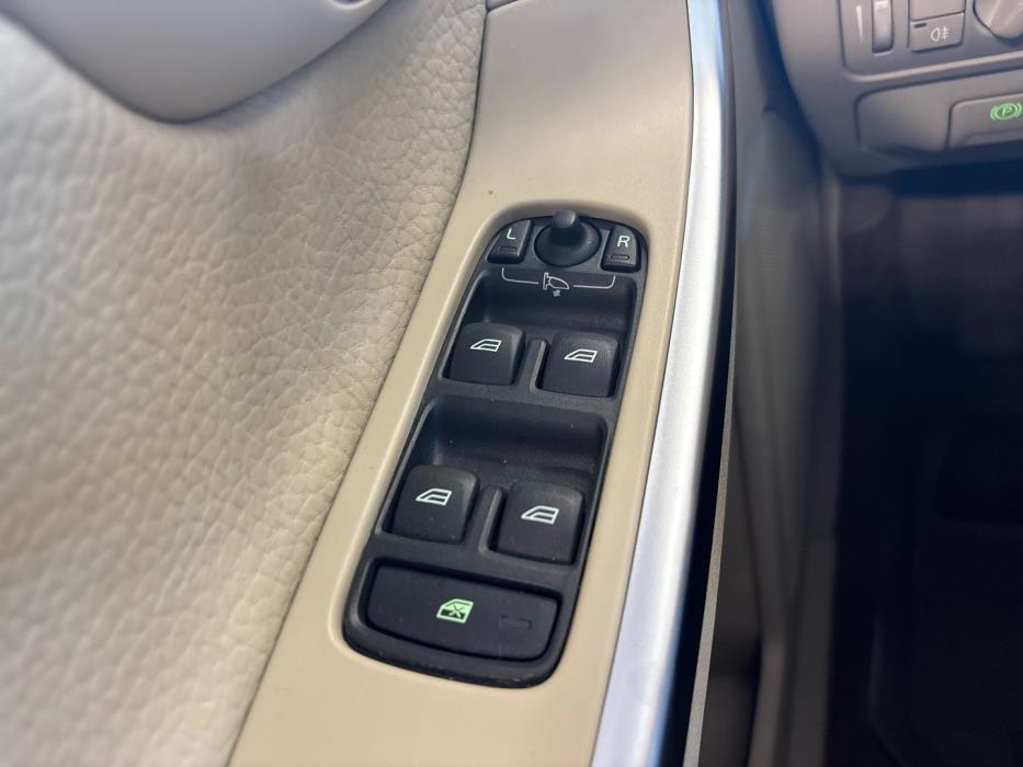 VOLVO XC60 2010