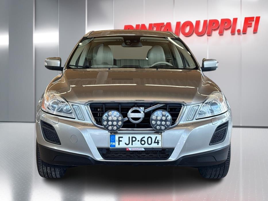 VOLVO XC60 2010