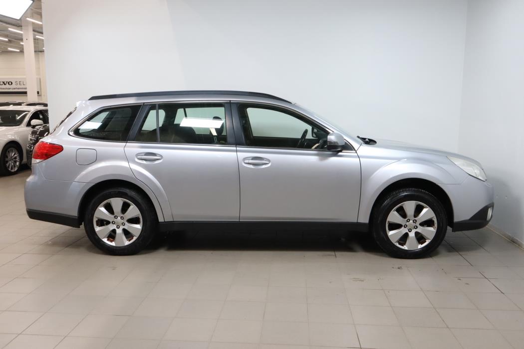 SUBARU Legacy 2012